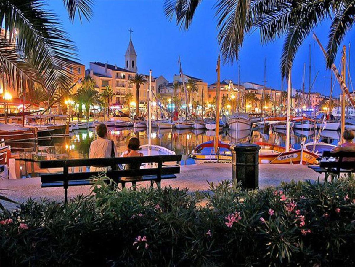 Escapade A Sanary, Au Coeur Du Village, 200M Du Port,Clim,Wifi,Parking Kültér fotó